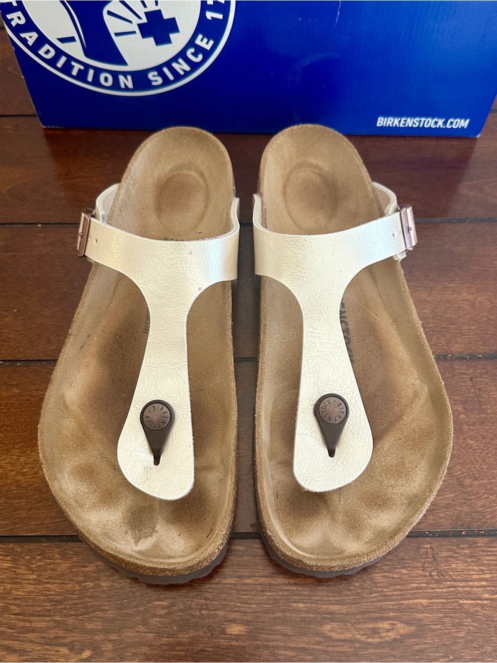Birkenstock Pearl White Gizeh Leather Thong Sandals - Size 8